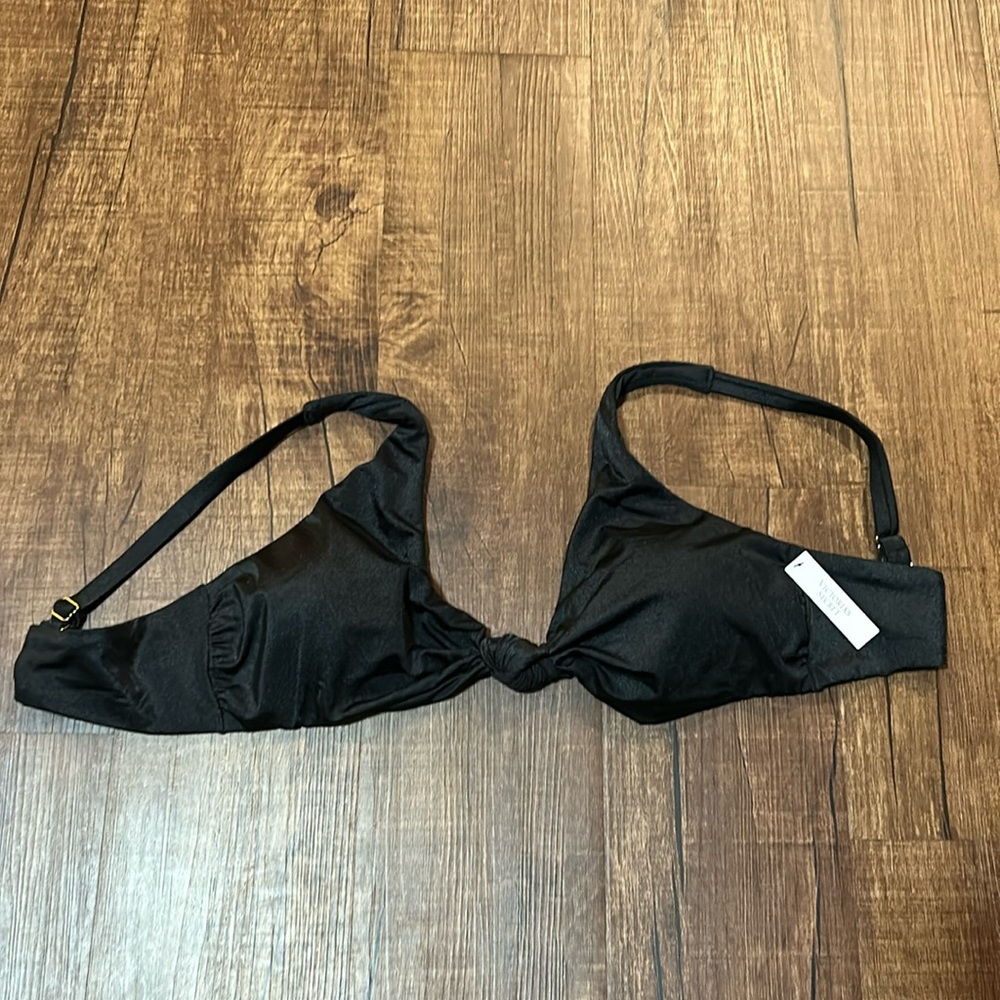 BRAND NEW Victoria’s Secret Swim Top